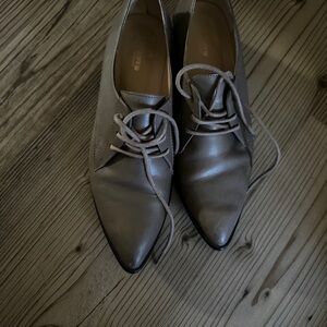 Elegant Gray Women's Lace-Up Shoes